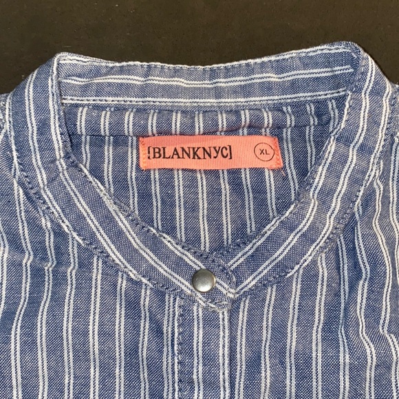 New BLANKNYC chambray stripe top. - Picture 4 of 13
